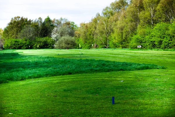 Groen Gras Velden Van Golf Concept Met Sport Veld Landschapsmening — Stockfoto