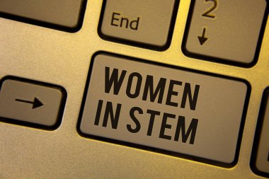 Kadınlar içinde kök gösterilen Not yazma. Bilim Teknoloji Mühendislik Matematik bilim adamı araştırma vitrine iş fotoğraf