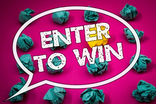 Kazanmak için girin gösterilen Not yazma. Ödül ödül şans Giveaway bir Web sitesi ziyaret ettiğiniz için verilen ödülü vitrine iş fotoğraf