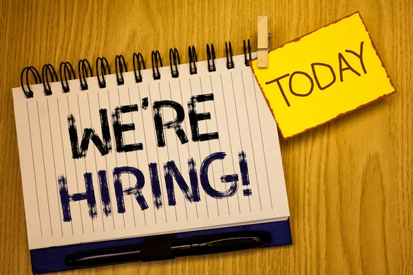 Kelime yazılı metinler çoğu işe motivasyonel diyoruz. İş kavramı yetenek avcılık iş istedim işe alım için