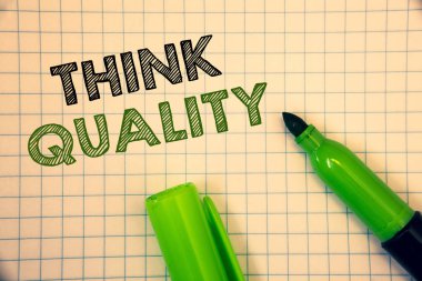 Kelime metinleri yazma kalitesi düşünüyorum. İş kavramı düşünme yenilikçi değerli çözümler başarılı fikirler için