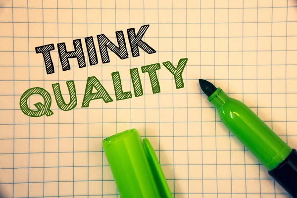 Kelime metinleri yazma kalitesi düşünüyorum. İş kavramı düşünme yenilikçi değerli çözümler başarılı fikirler için