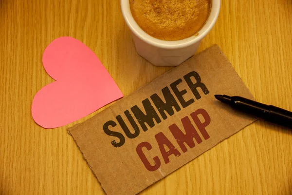 Escrita Conceitual Mostrando Summer Camp Textos Fotos Negócios Lugar País — Fotografia de Stock