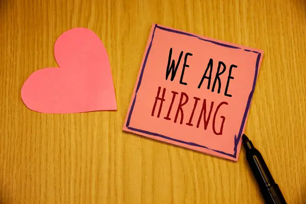 Çoğu işe gösterilen Not yazma. Vitrine yetenek avcılık iş pozisyon istedim işgücü insan kaynakları işe alım iş fotoğraf