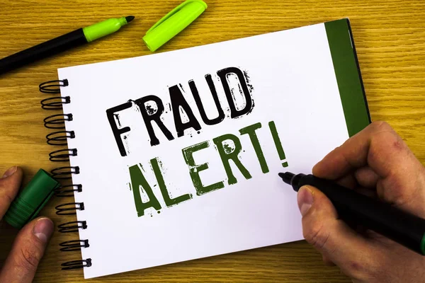 Escribir Una Nota Mostrando Alerta Fraude Llamada Motivacional Foto Comercial —  Fotos de Stock