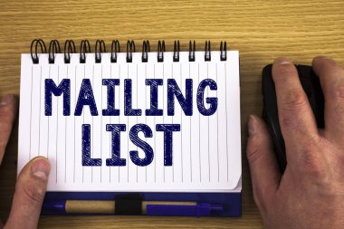 E-posta listesi gösterilen metin işareti. Kavramsal fotoğraf adları ve adresleri bir şey göndermek için gidiyorsun