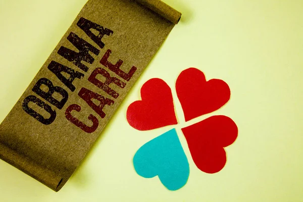 Obama bakım gösterilen Not yazma. Hükümet programı, sigorta sistemi hasta koruma vitrine iş fotoğraf