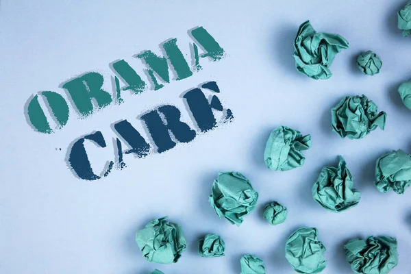 Obama bakım gösterilen Not yazma. Hükümet programı, sigorta sistemi hasta koruma vitrine iş fotoğraf