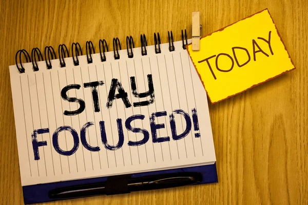 Textss kal motivasyonel odaklanmış arama yazma Wordss. İş kavramı korumak odak ilham verici düşünme için