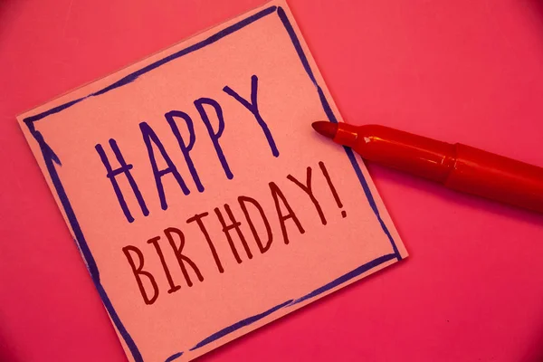 Writing Obs Visar Happy Birthday Motiverande Samtal Företag Foto Annonstexter — Stockfoto