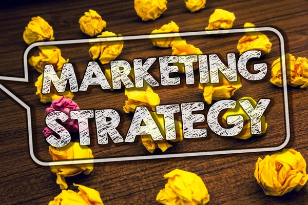 Escribir Nota Mostrando Estrategia Marketing Foto Negocios Mostrando Plan Fórmula — Foto de Stock