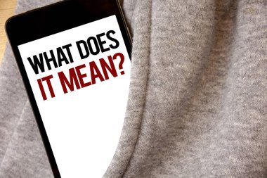 Ne Does o demek soru yazma el yazısı metin. Karışıklık merak sorgulama sormak detay anlam kavramı frost renk yan cep cep telefonu olmak görünür siyah ve kırmızı harfler