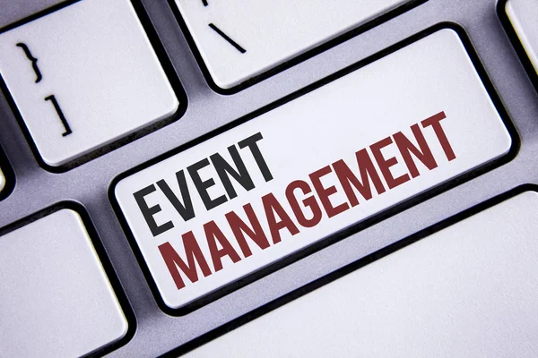 Σύνταξη Σημείωσης Δείχνει Event Management Επαγγελματίες Φωτογραφία Προβάλλοντας Ειδική Περίσταση — Φωτογραφία Αρχείου