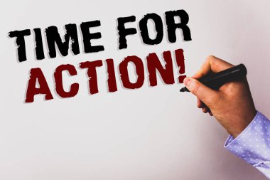 Word metin zaman için eylem motivasyonel çağrı yazma. İş kavramı aciliyet hareket teşvik Challenge metin işe beyaz arka plan kurulu el Siyah işaretçi öğretmen okul iş toplantı için