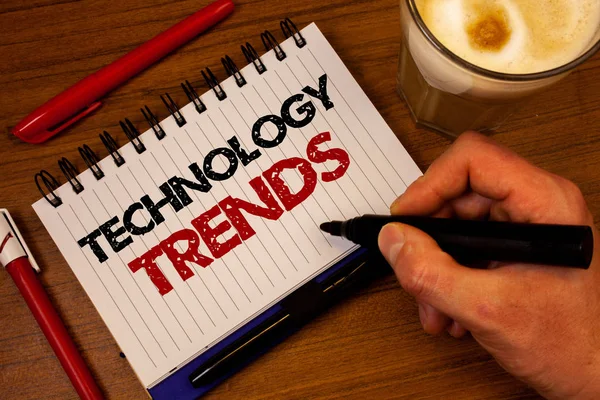 Slovo Psaní Textu Technologické Trendy Obchodní Koncept Pro Trendy Moderní — Stock fotografie