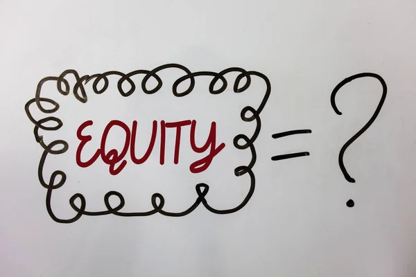 字写文本公平 公司价值的经营理念分为股东所拥有的平等部分想法消息涂鸦白色背景平等问号疑问问题 — 图库照片