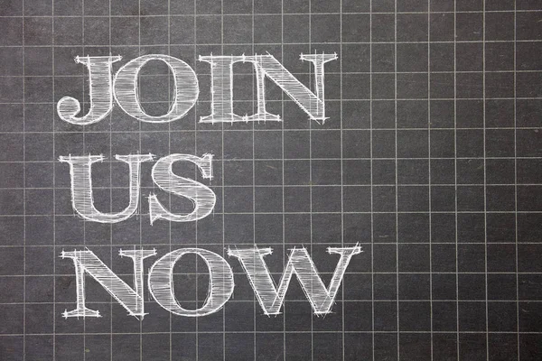 Şimdi bize katılın gösterilen Not yazma. Topluluk kayıt Web sitesi veya form işe grafik kağıt gri iletileri düşünceler fikirler bilgi önemli matematik kaydolma vitrine iş fotoğraf