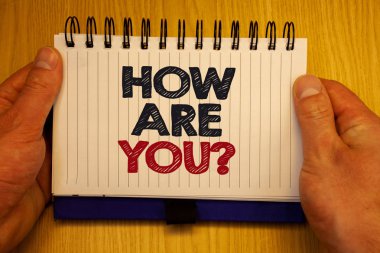 Word metin nasıl Are sen soru yazma. İş kavramı Your Sağlık durumu için yaşam ve sağlık kağıtları fikirlerinizi hakkında soran iletiler önemli bilgi ahşap Not defteri hatırlıyorum