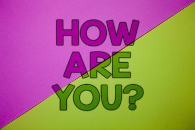 Kavramsal el nasıl Are sen soru gösterilen yazma. İş fotoğraf Your Sağlık durumu, hayat ve sağlık hakkında pembe kireç arka plan ileti düşüncelerini soran vitrine önemli bilgiler