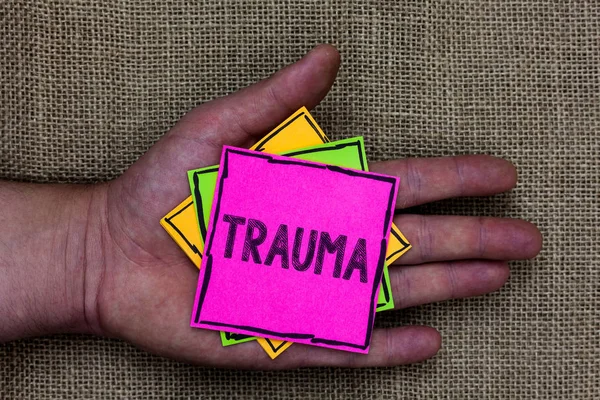 Signo Texto Que Muestra Trauma Foto Conceptual Trastornos Físicos Emocionales — Foto de Stock