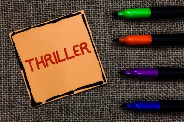 Word metin yazma gerilim. Soğutma korkunç anları için iş kavramı gölgede hayat film ve film kategori Marker kalem sanat kurulu küçük adım kağıt güzel aşk fikirler mat siyah