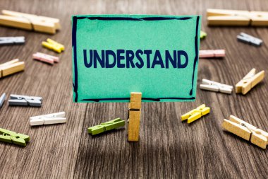 Anlama gösterilen metin işareti. Bir şey ya da kimse rassal klip sanat iş kurulu yaratıcı güzel ataç ahşap gri gölge anlam kavramsal fotoğraf yetenek algıladıkları için amaçlanan