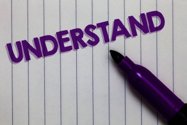 Anlama gösterilen metin işareti. Bir şey ya da kimse not defteri marker kalem fikirleri düşünceleri beyaz kağıt önemli siyah gölge anlam kavramsal fotoğraf yetenek algıladıkları için amaçlanan