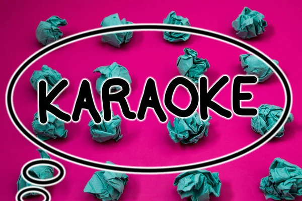 Word Tekst Intoetsen Karaoke Businessconcept Voor Entertainment Zingen Langs Instrumentale — Stockfoto