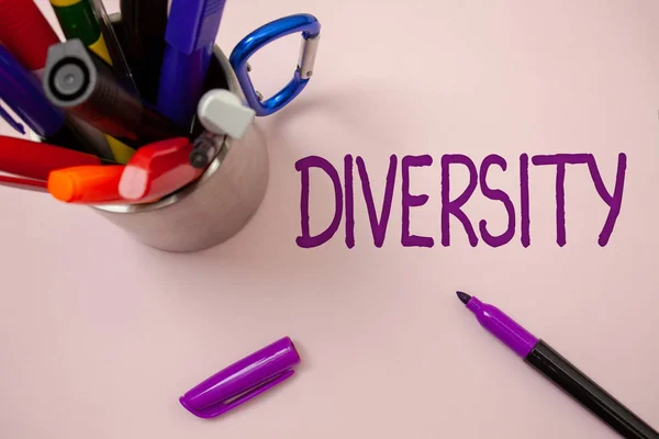 Scrittura Testi Mano Diversità Concetto Significato Essere Composto Diversi Elementi — Foto Stock