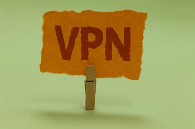 Not gösteren yazma Vpn. iş fotoğraf vitrine güvenli sanal özel ağ korunan gizli etki alanı güzel kireç renkli gri gölge sanat iş kurulu önemli klip ataç arasında