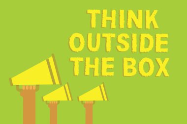 Word metin dışında düşünmek belgili tanımlık kutu yazma. İş kavramı için benzersiz olması farklı fikirler getirmek üç ses hoparlör beyin fırtınası birden çok satır metin iletisi sosyal ağ