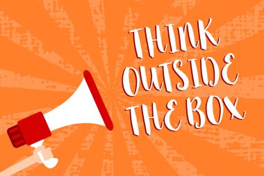 Kavramsal el dışında düşünmek belgili tanımlık kutu gösterilen yazma. İş fotoğraf vitrine benzersiz farklı fikirler getirmek mesaj uyarı sinyalleri hoparlörler endişe verici iletmek komut dosyası beyin fırtınası