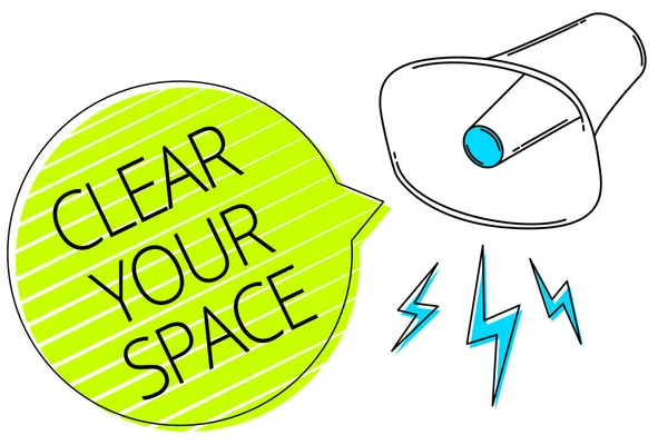 Your alan gösterilen Not yazma. Temiz ofis stüdyo alanı vitrine iş fotoğraf yapmak o yenilemek üç yeniden düzenlemek çizgiler metin iletileri alarm haber hoparlör simgesi duyuru boş