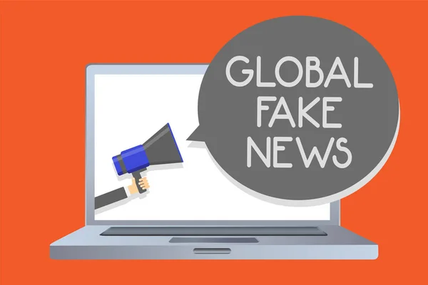 Schrijven Van Notitie Weergegeven Global Fake News Zakelijke Foto Presentatie — Stockfoto