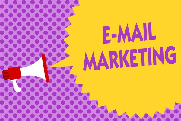 Σύνταξη Σημείωσης Δείχνει Mail Marketing Επαγγελματίες Φωτογραφία Παρουσιάζοντας Commerce Line — Φωτογραφία Αρχείου