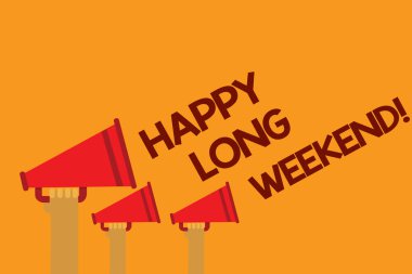 Word metin mutlu uzun hafta sonu yazma. İş kavramı birini tatil seyahat tatil üç satır metin iletileri fikirler için birden çok çalar hoparlör simgesi duyuru mutlu dilek