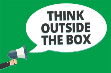 El yazısı metin dışında düşünmek belgili tanımlık kutu. Benzersiz farklı fikirleri olması anlamına gelen kavram getirmek mesaj beyin fırtınası fikir bilgi metin genel hoparlör yeşil uçak arka plan