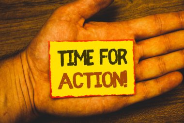 Kavramsal el zaman için motivasyon arama eylemi gösterilen yazma. Aciliyet hareket teşvik Challenge iş metin sarı kağıt Not kırmızı kenarlık ileti aşk yazılan sözcükler vitrine iş fotoğraf