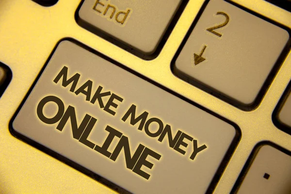 Escrevendo Nota Mostrando Make Money Online Business Photo Showcasing Negócios — Fotografia de Stock