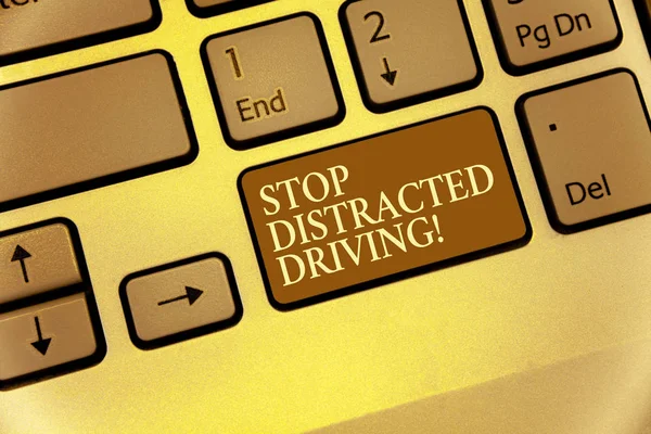 Handgeschreven Tekst Schrijven Stop Distracted Driving Begrip Betekenis Vragen Voorzichtig — Stockfoto