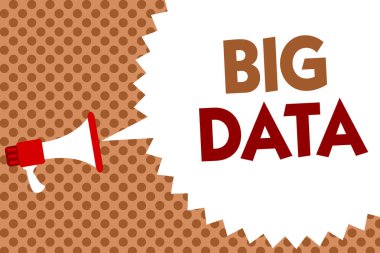 Word yazı metni büyük veri. İş kavramı için bu geleneksel yazılım onlarla baş edemez karmaşık ayarlar megafon hoparlör konuşma balonu mesaj turuncu arka plana noktalı resim