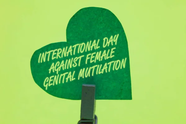 Escritura Conceptual Que Muestra Día Internacional Contra Mutilación Genital Femenina — Foto de Stock