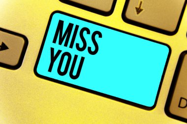 El yazısı metin seni özledim. Süre zaman klavye mavi anahtar niyeti ile hayatındaki önemli bir kişi oluşturmak için yansıma belge bilgisayar kavramı anlam özlem