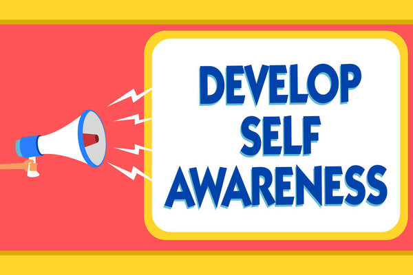 Текстовый знак, показывающий развитие самопознания. Концептуальные фото увеличить сознательное знание собственного характера Сообщение предупреждающие сигналы звуковые динамики тревожный капитал передать отчетность
