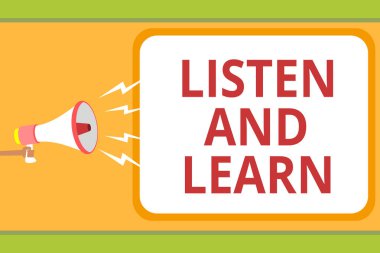 Dinleyin ve öğrenin gösterilen Not yazma. Komut dosyası kamu hoparlör duyuru iş fotoğraf bilgi öğrenme eğitim ders mesaj fikir buluş almak için dikkat vitrine kutulu