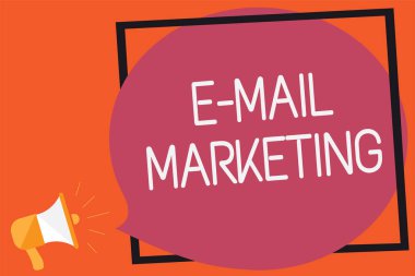 Kavramsal el E posta pazarlama gösterilen yazma. İş fotoğraf metin E-ticaret reklam Online satış promosyon haber bültenleri hatırlıyorum mesaj genel duyuru düşünüyorum fikri beyin fırtınası