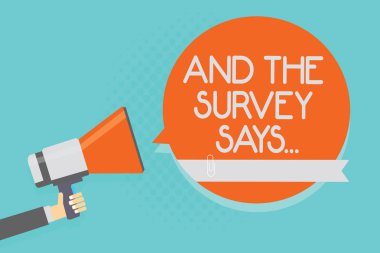 Ve Survey Says gösterilen Not yazma... İş fotoğraf yapıyor vitrine anket ve getirmek sonuçlarını başkalarıyla dikkat konuşmak sıcak sosyal konu duyuru uyarı ilan geri çekme bildirimi