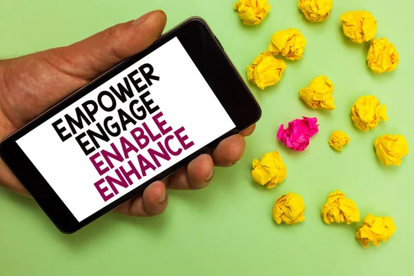 Word Tekst Intoetsen Empower Engage Inschakelen Verbeteren Businessconcept Voor Empowerment — Stockfoto