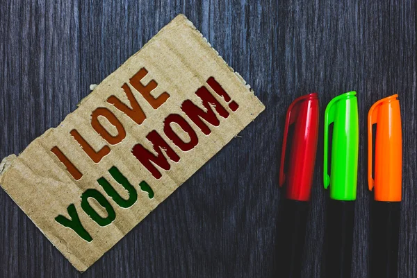 Schrijven Van Notitie Weergegeven Love You Mom Zakelijke Foto Presentatie — Stockfoto