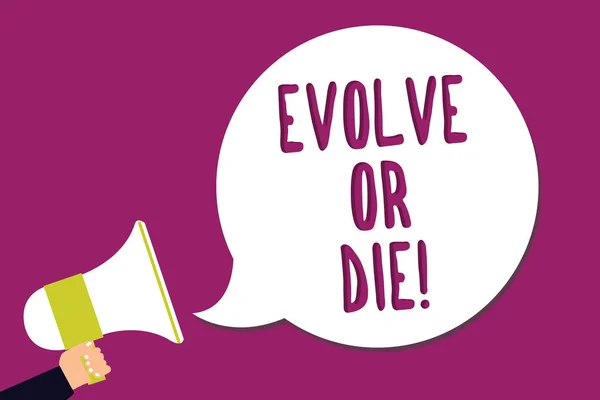 Word Schrijven Tekst Evolve Sterven Bedrijfsconcept Voor Het Groeien Van — Stockfoto